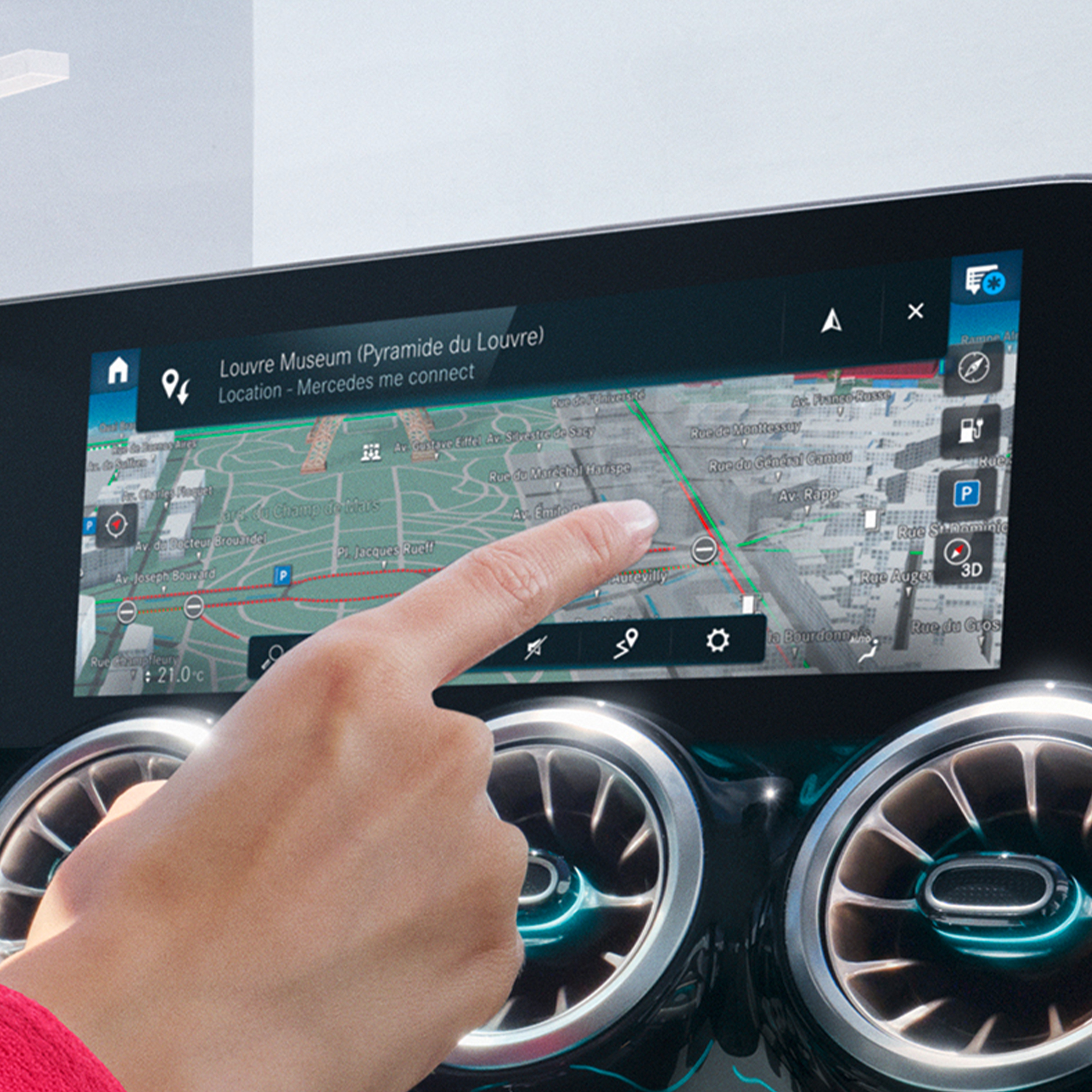 Búsqueda online | Equipamiento de serie | Mercedes-Benz La Búsqueda online como parte del equipamiento de serie de los extras digitales de Mercedes-Benz.