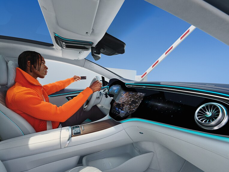 Aparcamiento para App como uno de los diversos extras digitales de Mercedes-Benz.