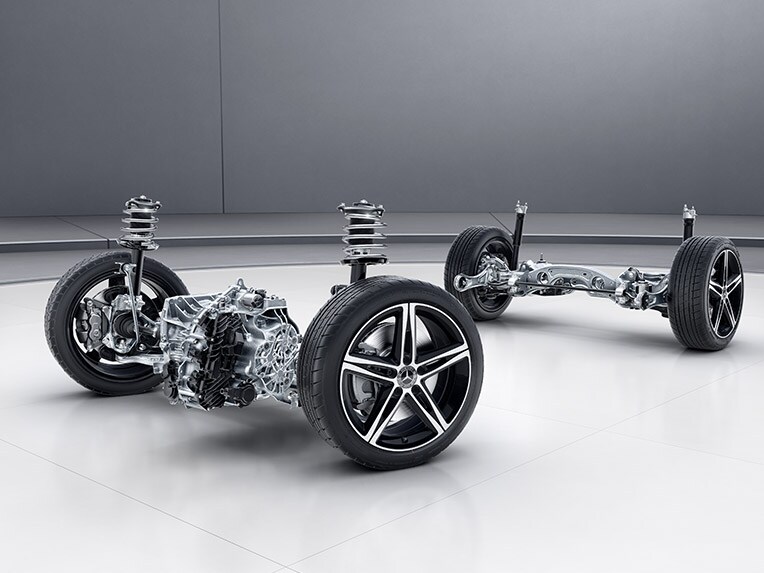 Un detalle técnico del A 45 S 4MATIC+ Hatchback de Mercedes-AMG (AMG RIDE CONTROL).