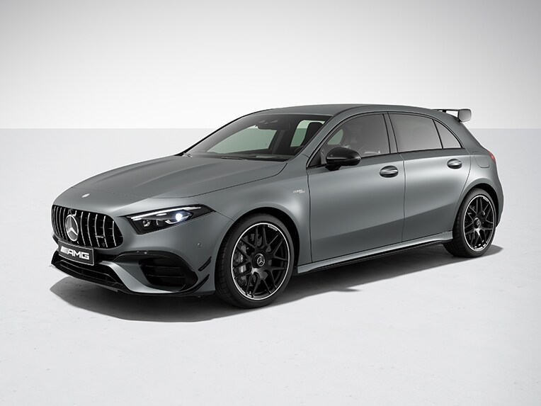 El exterior del Clase A Hatchback de Mercedes-AMG con paquete aerodinámico AMG.