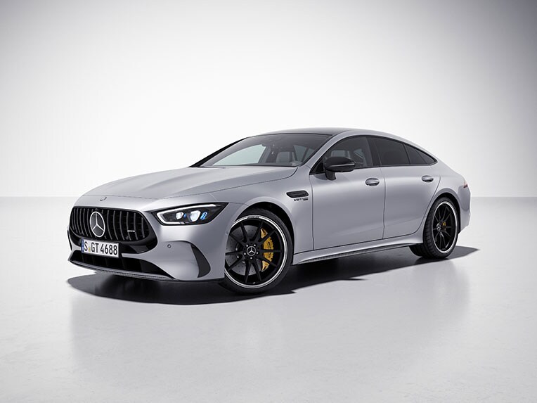 El Mercedes-AMG GT 63 S E PERFORMANCE con el paquete Night AMG II.