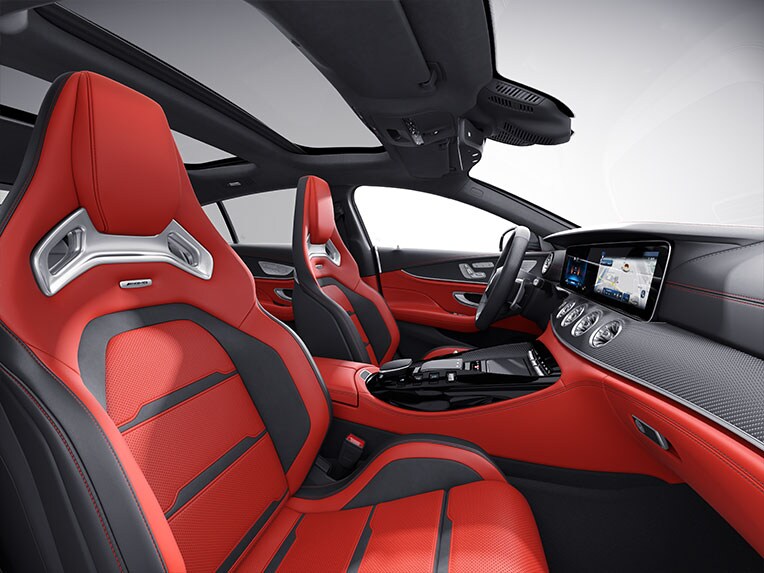 Los asientos AMG Performance en color red pepper/negro del Mercedes-AMG GT 63 S E PERFORMANCE.