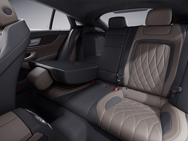 El interior del Mercedes-AMG GT Coupé de 4 puertas.