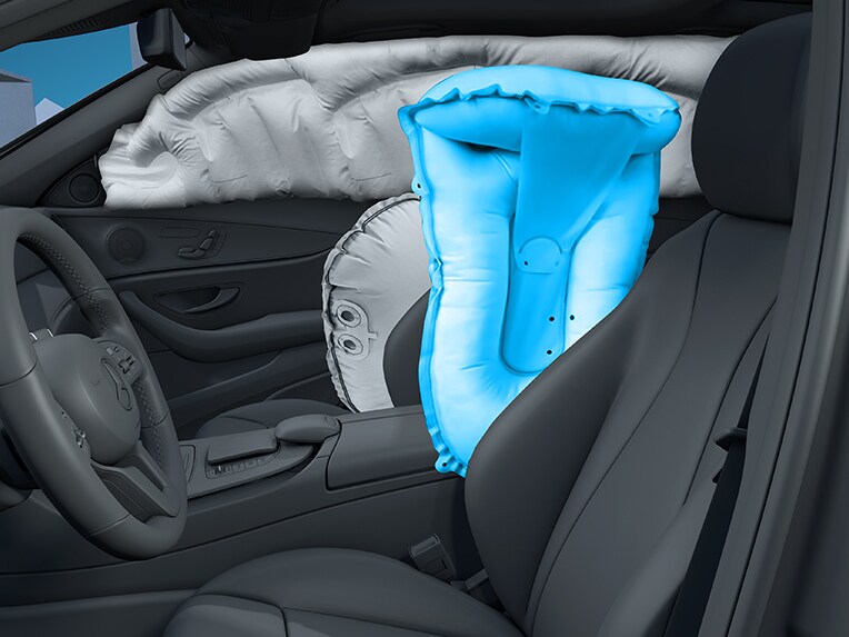 El Mercedes-Benz Clase C Estate con airbag central.