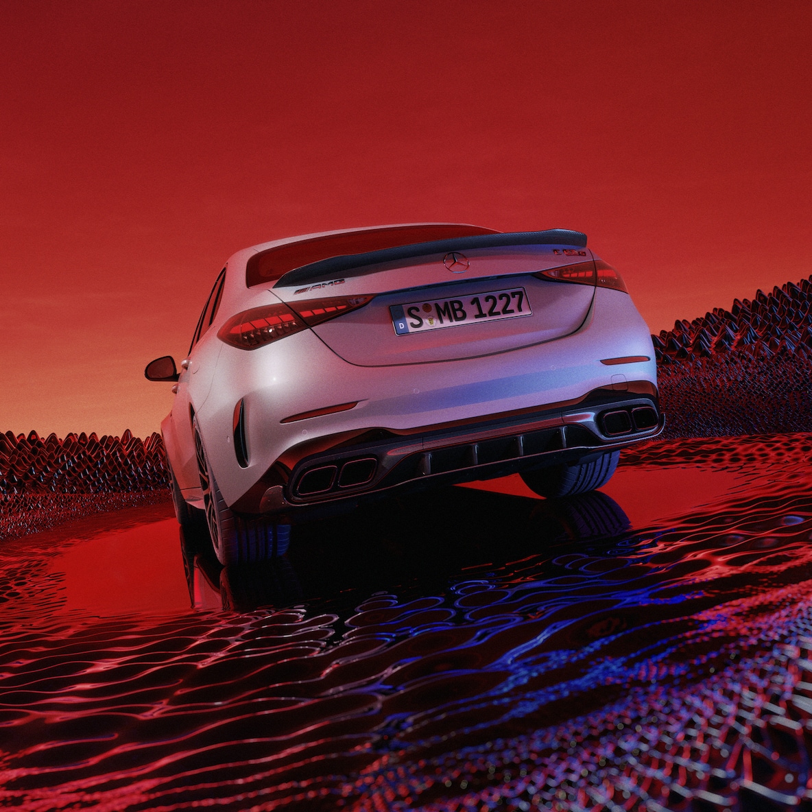 Escorzo trasero del un Mercedes-AMG C 63 S E PERFORMANCE en versión Estate.