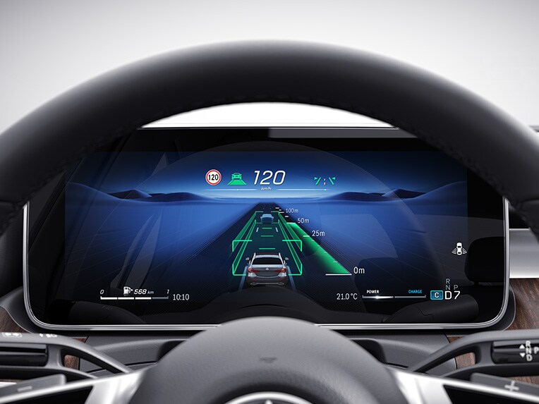 El asistente activo de distancia DISTRONIC en el Mercedes-Benz Clase C Berlina.