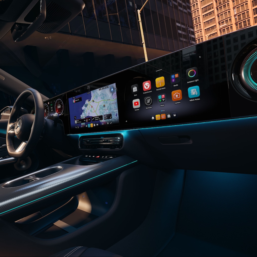 Vista de la superpantalla MBUX en el Mercedes-Benz CLA C178.