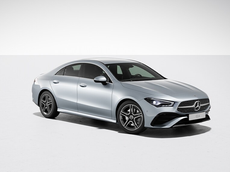 El Mercedes-Benz CLA Coupé con la línea AMG Line.
