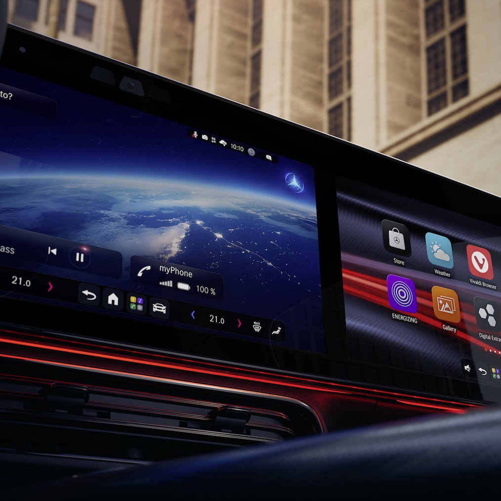 El MBUX Superscreen con el asistente virtual MBUX del CLA de Mercedes-Benz .