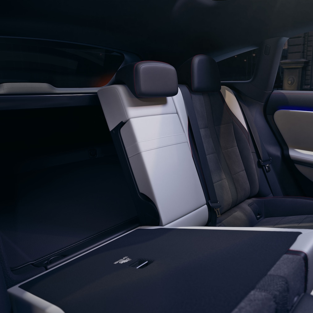 El espacioso interior del CLA Shooting Brake eléctrico de Mercedes-Benz.