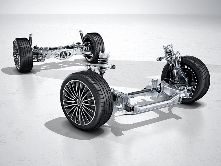 El tren de rodaje DYNAMIC BODY CONTROL con amortiguación regulable en el CLE Cabrio de Mercedes-Benz