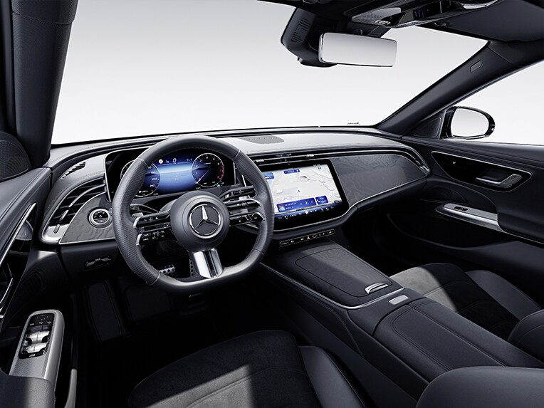 El interior del Clase E de Mercedes-Benz con la línea AMG Line.