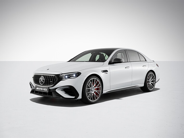 Paquete exterior de fibra de carbono AMG II del Mercedes-AMG Clase E Berlina.
