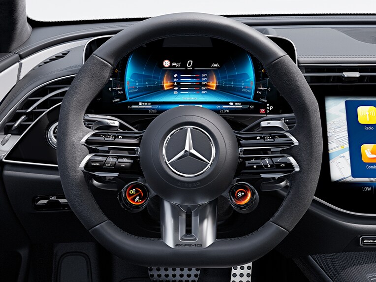 Volante AMG Performance en napa / microfibra MICROCUT del Mercedes-AMG Clase E Berlina
