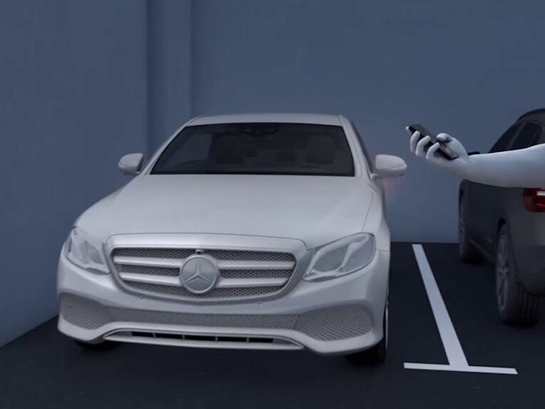 Los sistemas de aparcamiento en el Clase E Berlina de Mercedes-Benz.