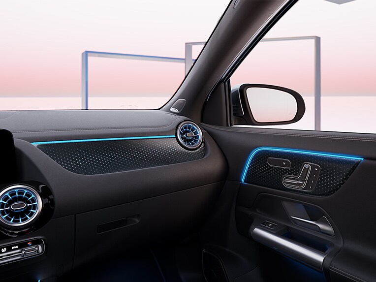 La iluminación de ambiente del EQA de Mercedes-Benz.