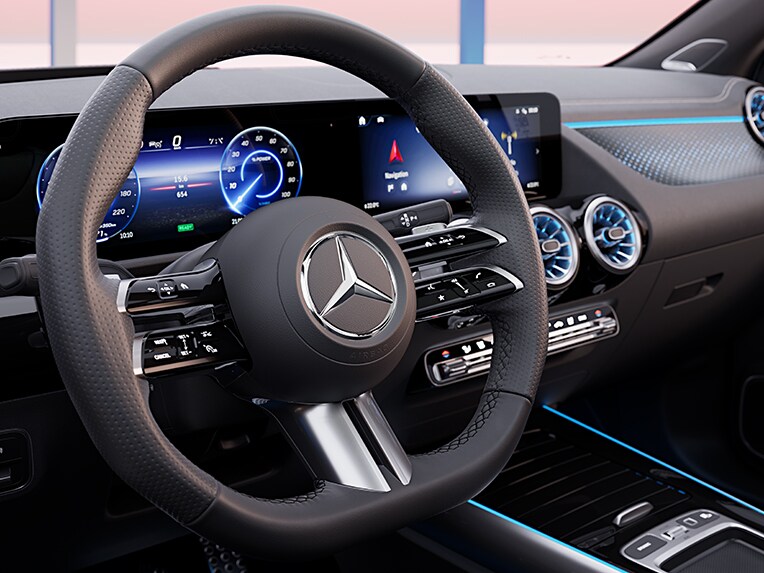 El volante deportivo del EQA de Mercedes-Benz.