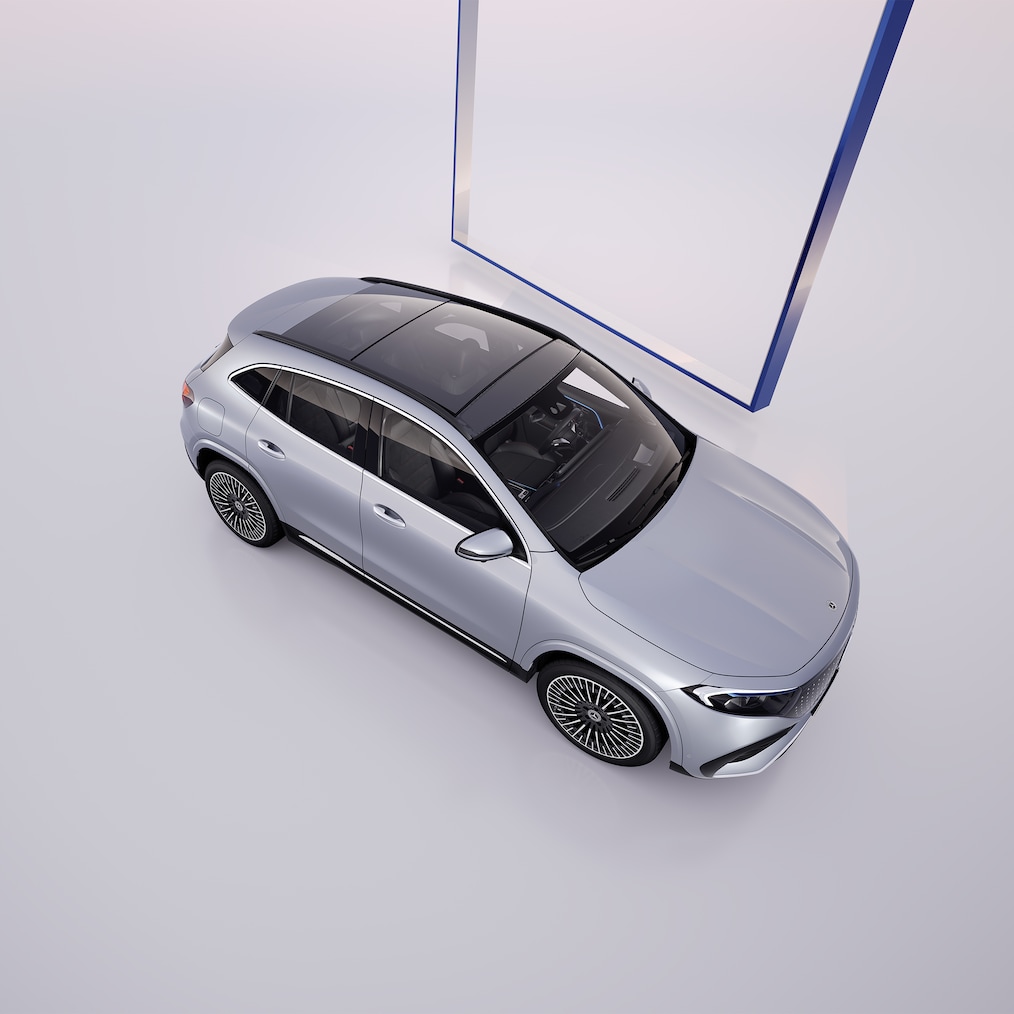 Vista trasera de un Mercedes-Benz EQA.