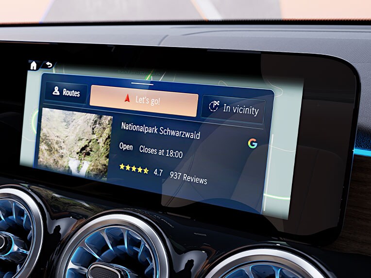 Detalles del lugar proporcionados por Google en el EQB de Mercedes-Benz.