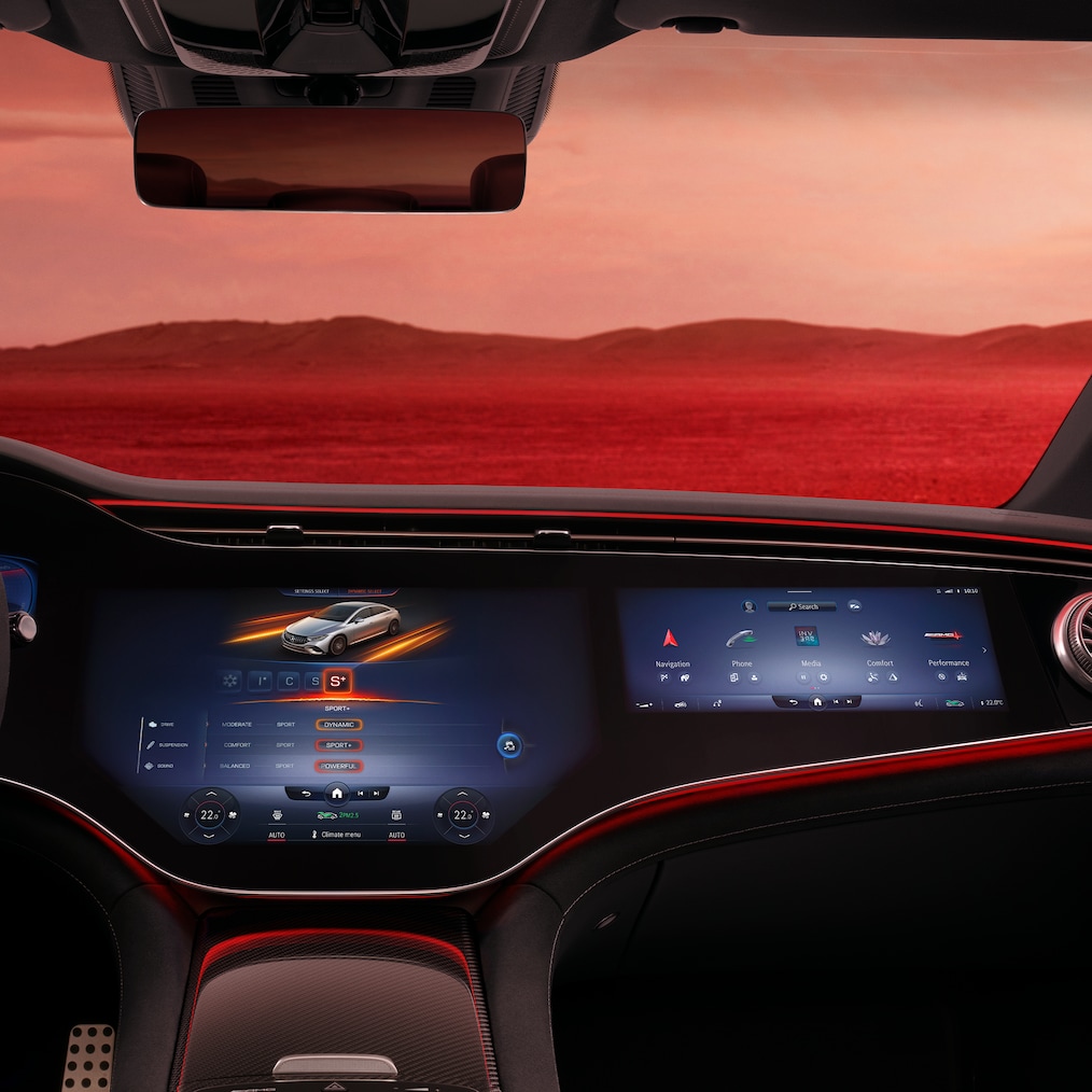 Vista de la MBUX Hyperscreen, desde el asiento del conductor.