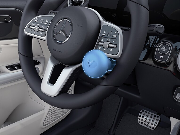 Las ayudas a la conducción del Mercedes-Benz EQE Berlina para apoyar a las personas con discapacidad.