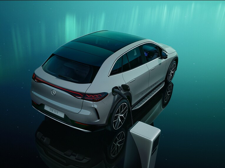 Carga en invierno con el EQE SUV de Mercedes-Benz.