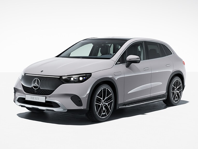 El exterior del EQE SUV de Mercedes-Benz con la línea de equipamiento Electric Art.