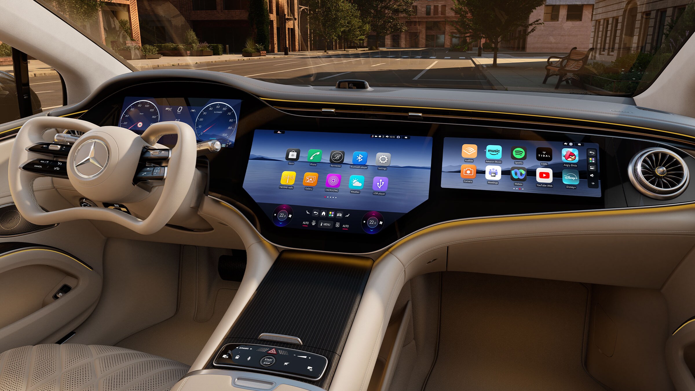 visual del interior del nuevo EQS con los asientos de cuero blanco y mostrando la pantalla MBUX