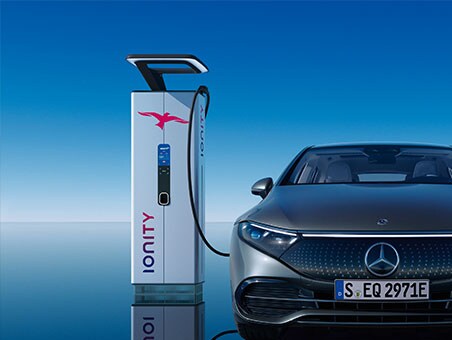 La aplicación Mercedes-Benz Eco Coach para el EQS Berlina.