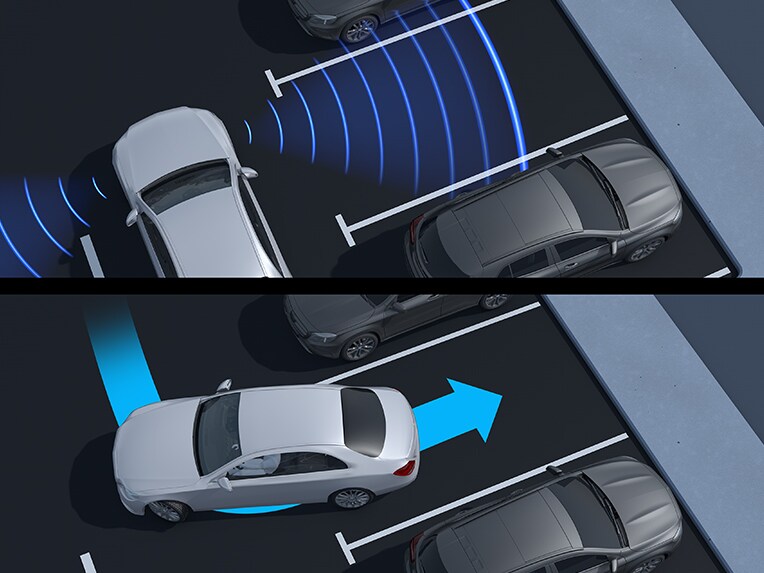La ayuda activa para aparcar con PARKTRONIC en el EQS Berlina de Mercedes-Benz.