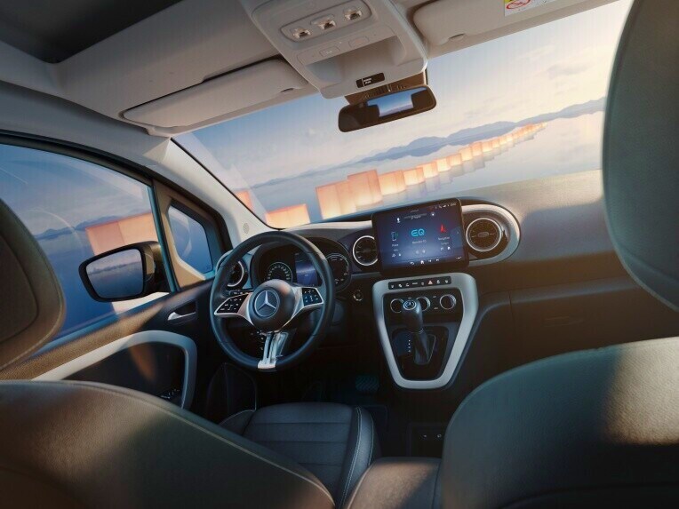 El paquete Premium Plus en el interior del EQT.