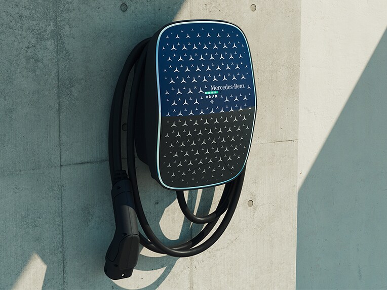 Carga en casa con la Mercedes-Benz Wallbox de Mercedes-Benz.