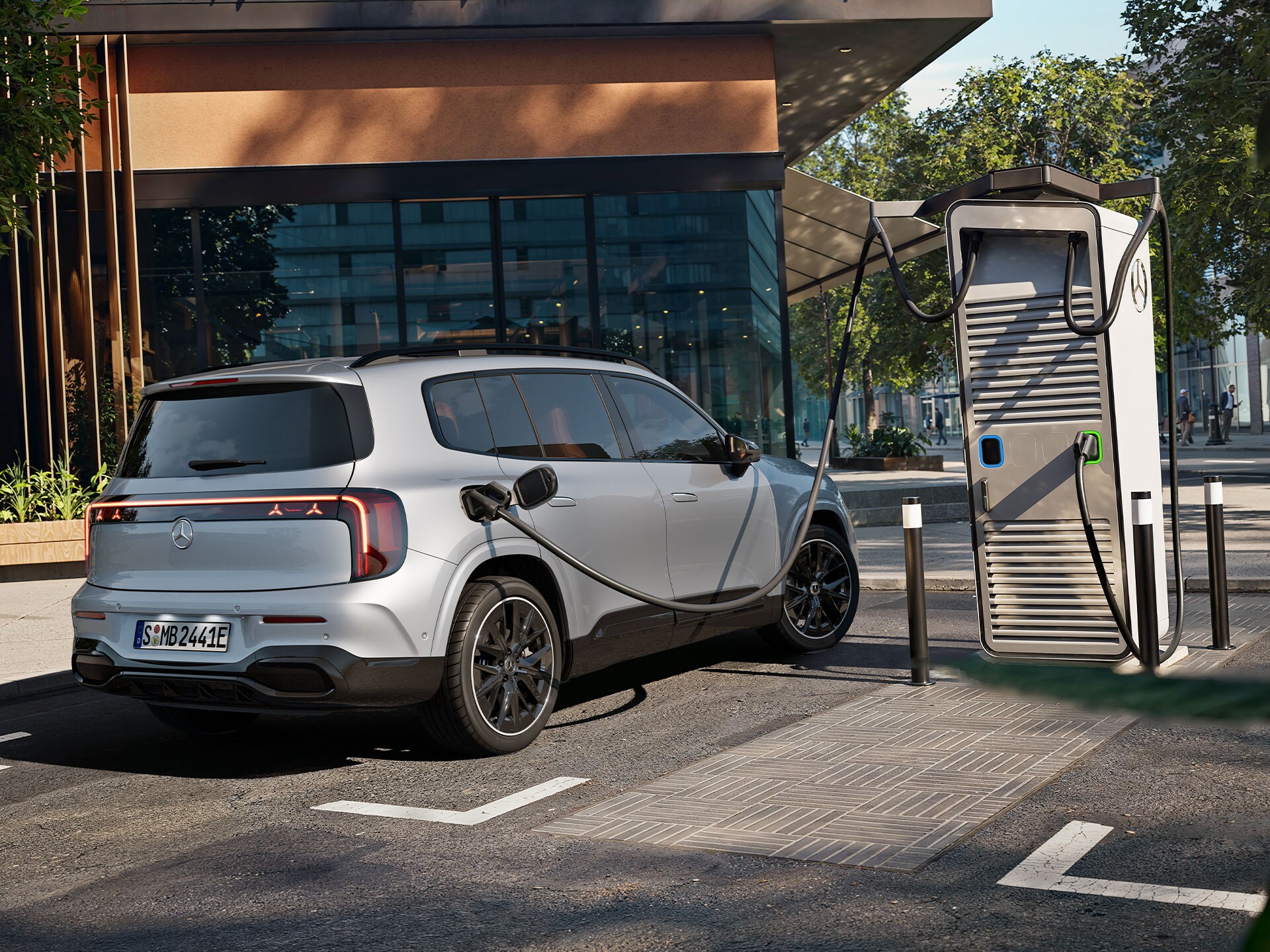 MB.CHARGE en el GLB eléctrico completamente nuevo.