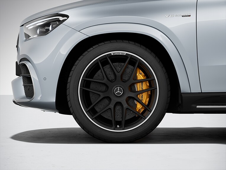 El sistema de frenos AMG de alto rendimiento con discos compuestos para el nuevo Mercedes-AMG GLE Coupé.