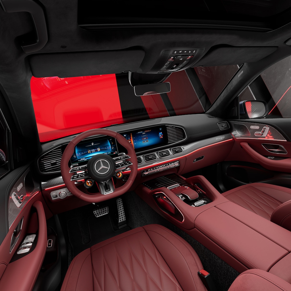 Vista lateral del Mercedes-AMG GLE SUV en MANUFAKTUR plata hightech magno.