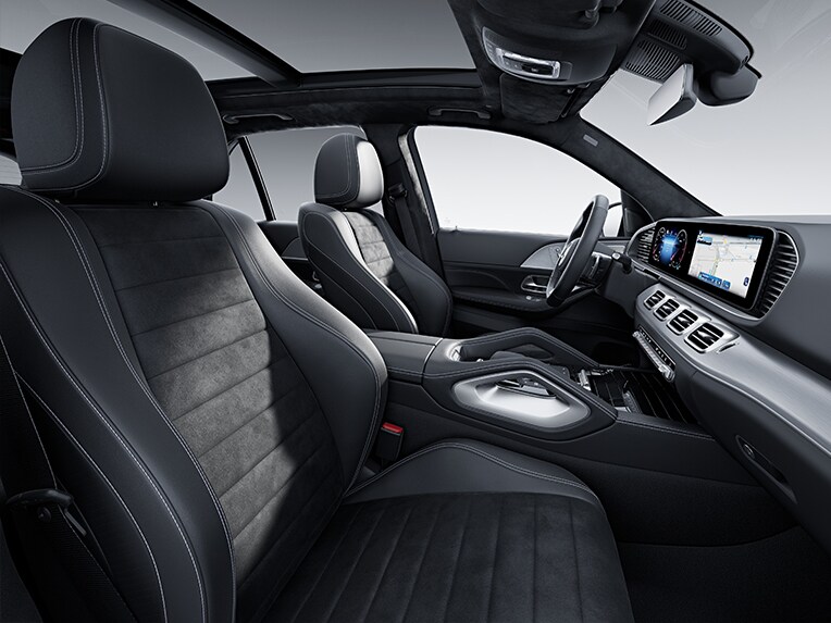 El interior del Mercedes-Benz GLE con AMG Line.