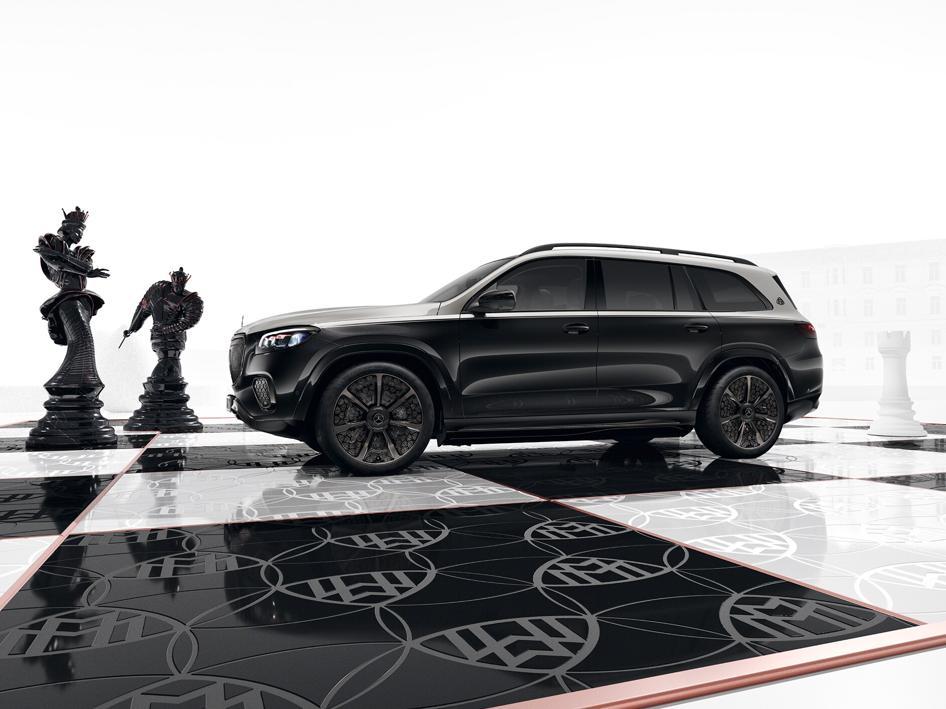 Mercedes-Maybach sobre un tablero de ajedrez.