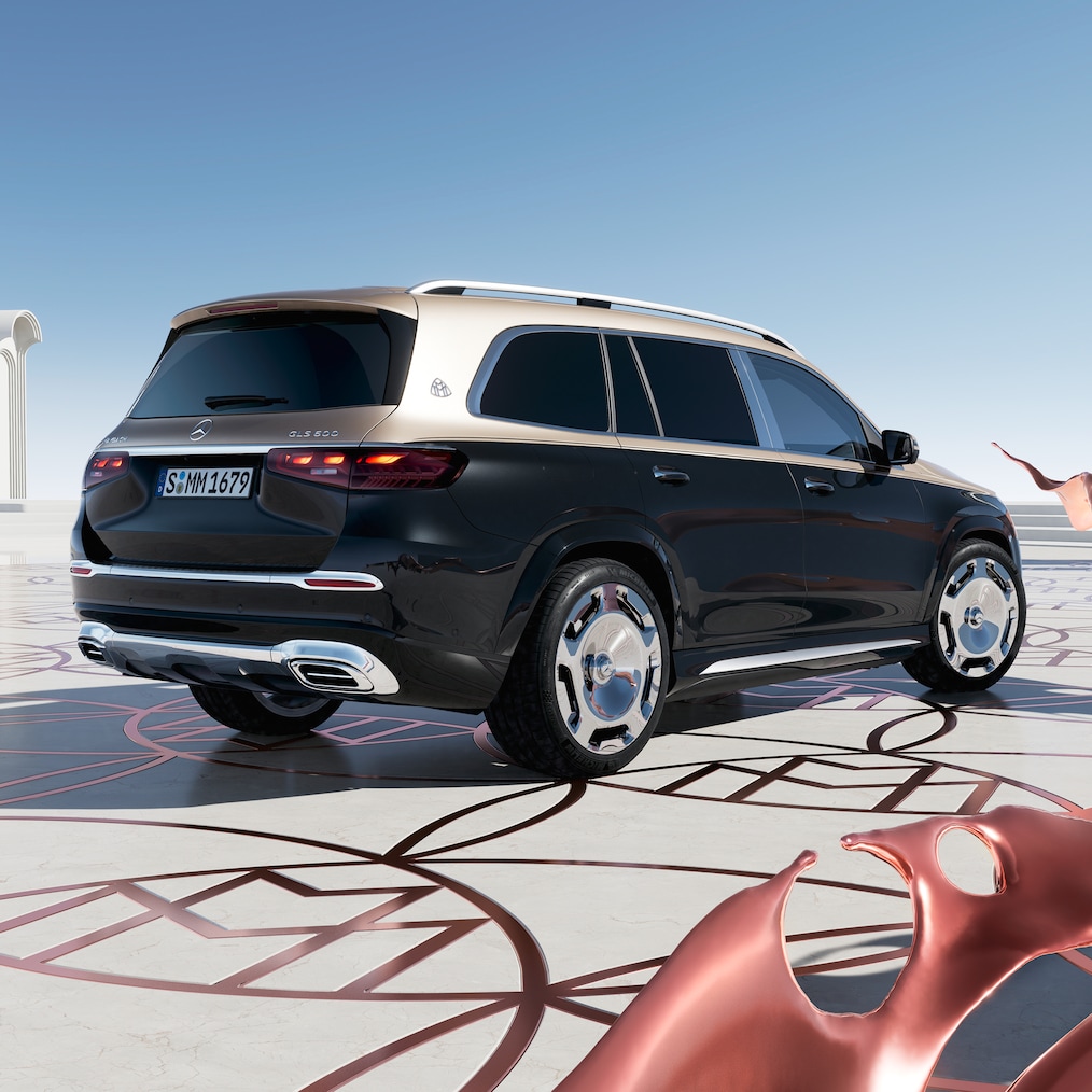 Vista trasera del Mercedes-Maybach GLS 600 (pintura bicolor y llantas Maybach exclusivas).