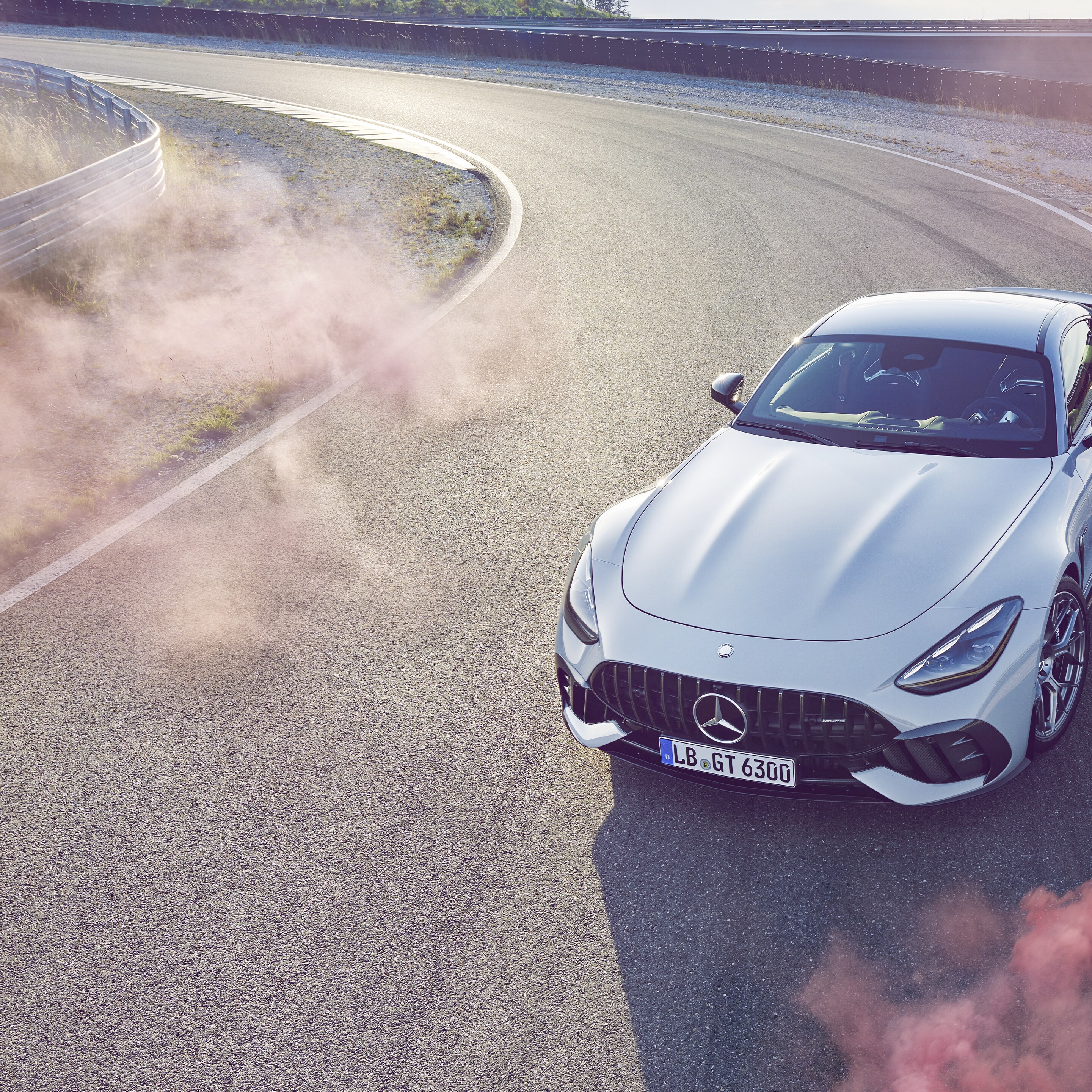 Ilustración de la potencia de Mercedes-AMG.