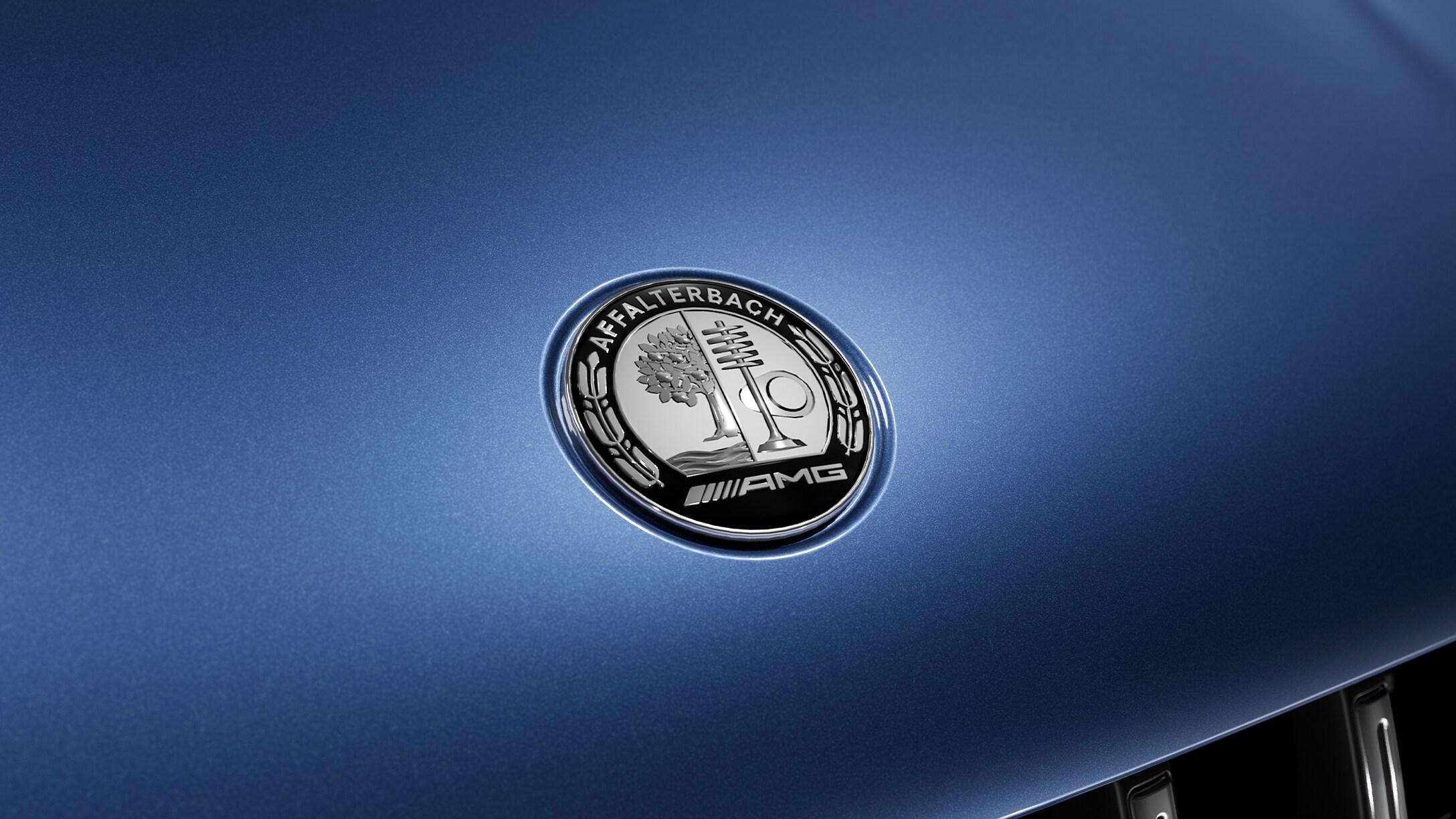 El icónico escudo AMG de Mercedes-AMG.