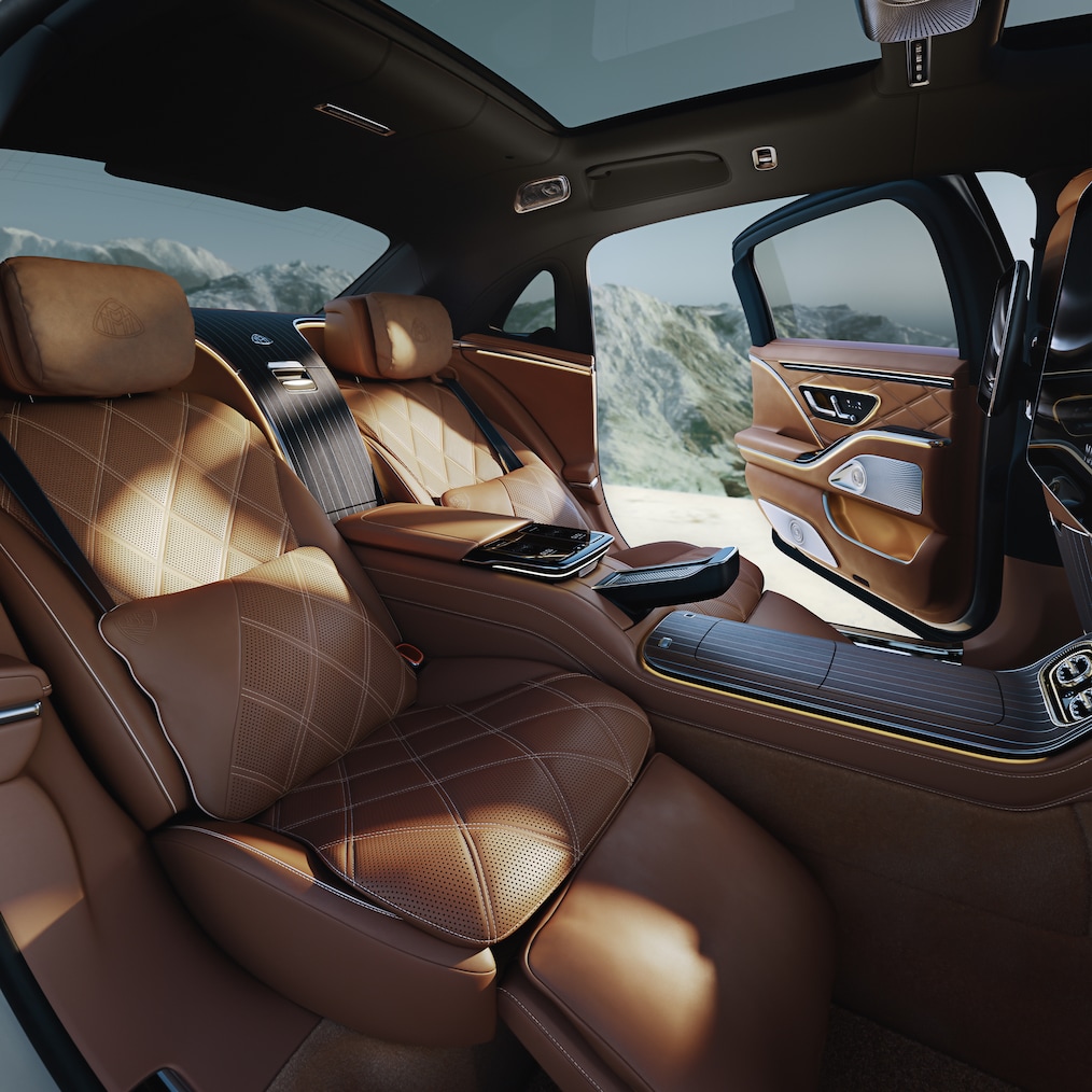El compartimento trasero First-Class en el nuevo Mercedes-Maybach Clase S.