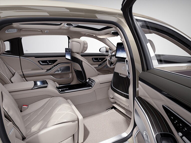La parte trasera del Mercedes Maybach Clase S.
