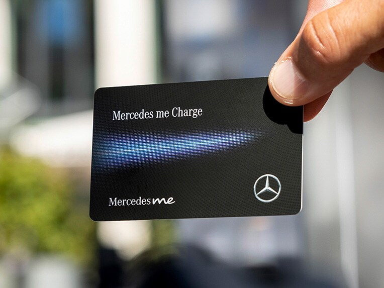 Cargar durante el trayecto con Mercedes me Charge para tu Mercedes-Maybach Clase S.
