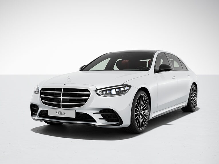 El exterior del Mercedes-Benz Clase S Berlina, versión larga, con paquete Night.