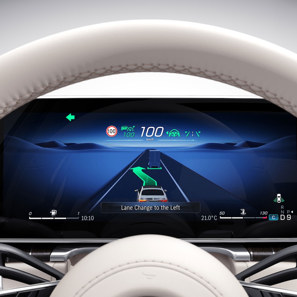 El visualizador del conductor del Mercedes-Benz Clase S Berlina, versión larga.