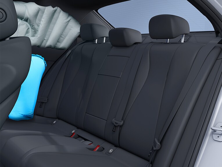 Airbags laterales en las plazas traseras del Mercedes-Benz Clase S Berlina.