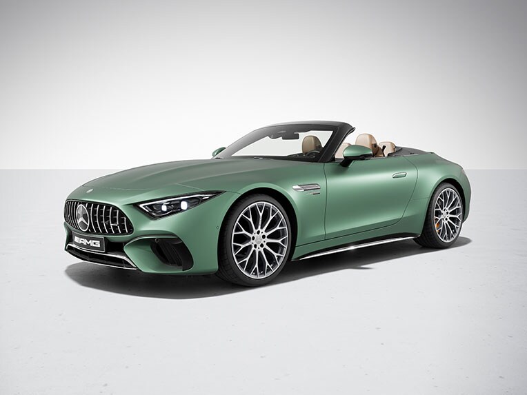 El Mercedes-AMG SL 63 S E PERFORMANCE con paquete cromado exterior AMG.