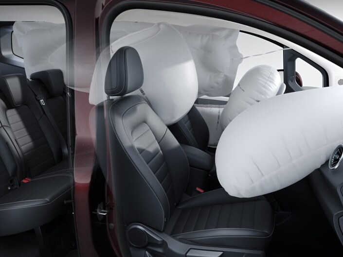 Los airbags del puesto de conducción y de la parte trasera del Mercedes-Benz Clase T.