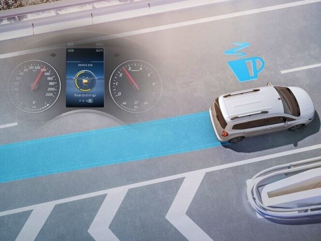 El sistema de asistencia a la conducción ATTENTION ASSIST de la Clase T de Mercedes-Benz.