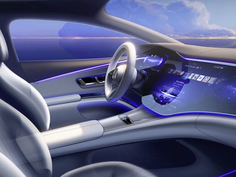 El habitáculo de un vehículo Mercedes-Benz.